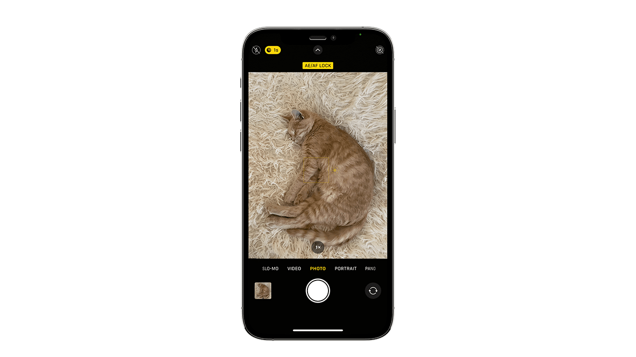 iPhone screen showing lock exposure in camera app