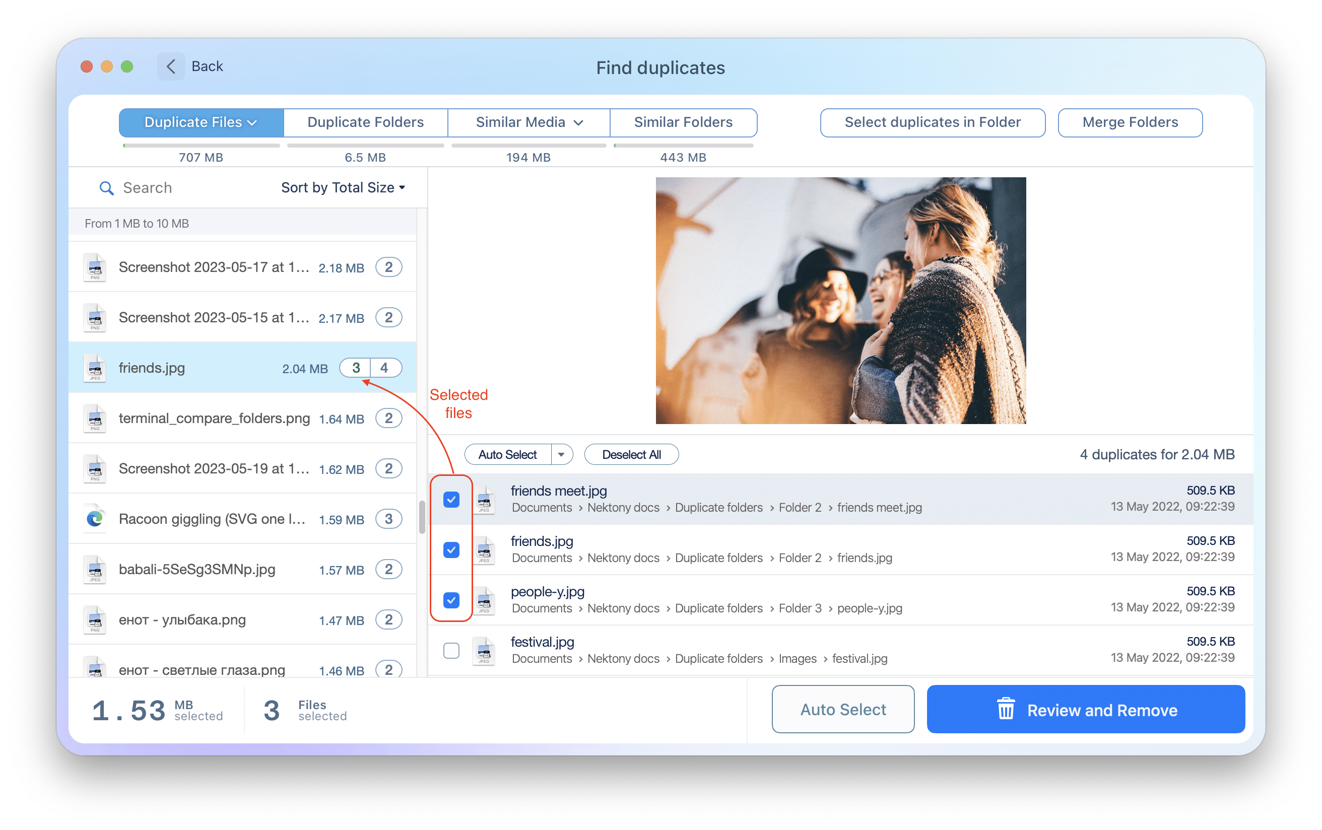 Duplicate File Finder with selected files highlighted